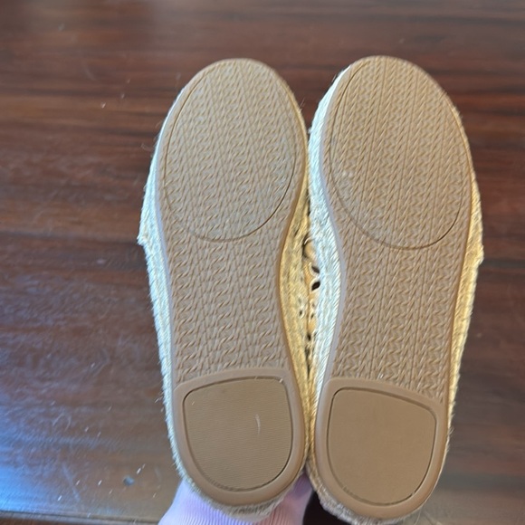 MICHAEL Michael Kors Cream Espadrilles - Picture 3 of 5